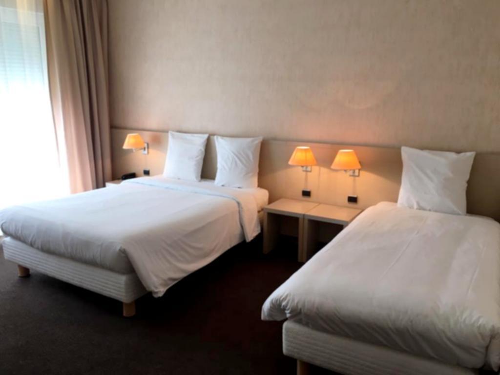 Hotel Restaurant Tivoli - Basel Airport Юненг Экстерьер фото
