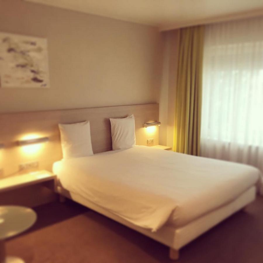 Hotel Restaurant Tivoli - Basel Airport Юненг Экстерьер фото